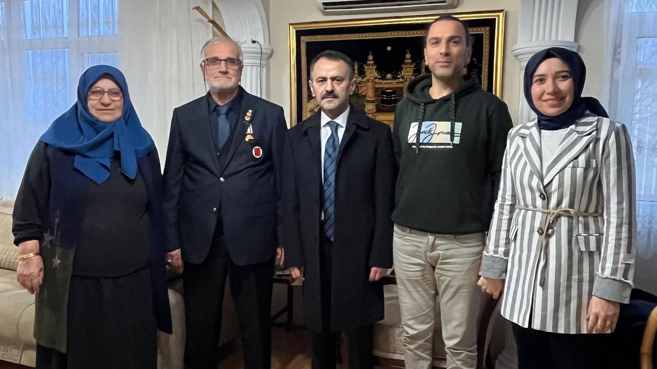 Vali İlhami Aktaş’tan Kıbrıs Gazisi Muzaffer Karamus’a Ziyaret