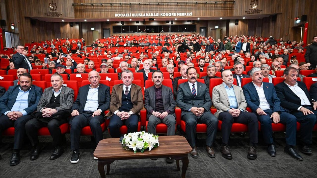 Vali Aktaş ve Başkan Büyükakın 1001 Hatim Dua Programına Katıldı