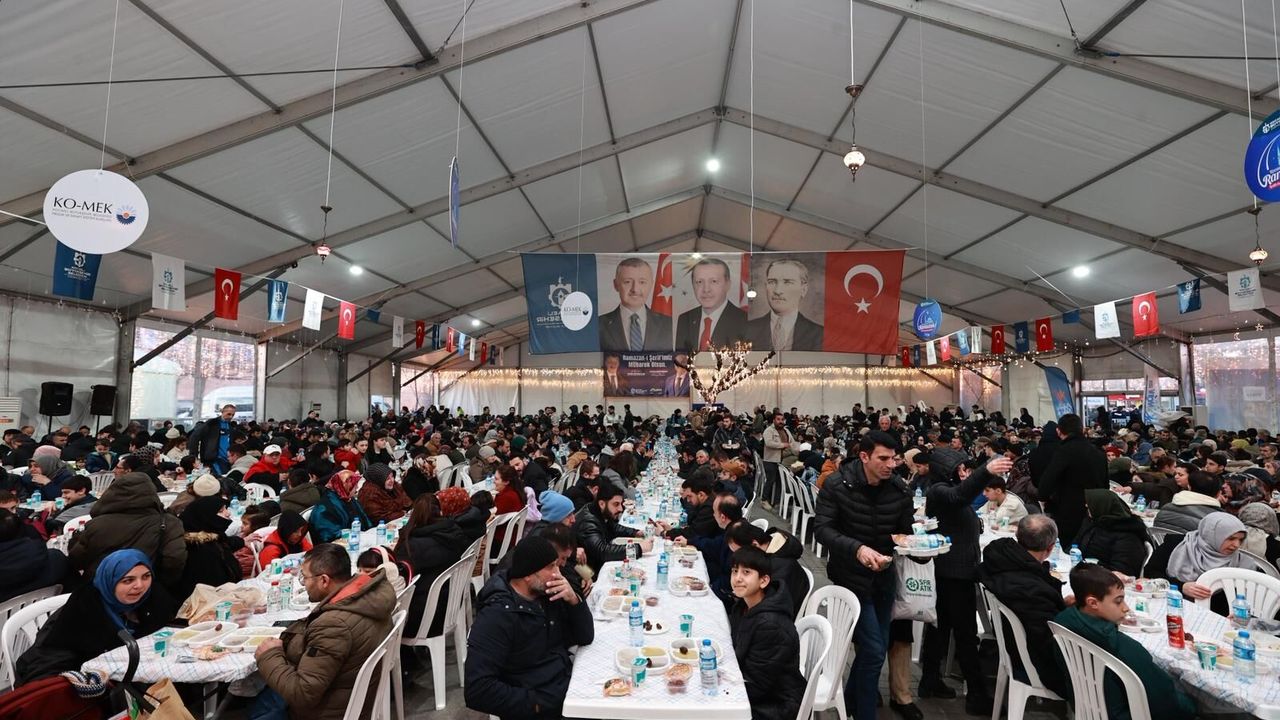 Gebze’de Ramazan Coşkusu: Türk Tasavvuf Müziği Konseri Yoğun İlgi Gördü