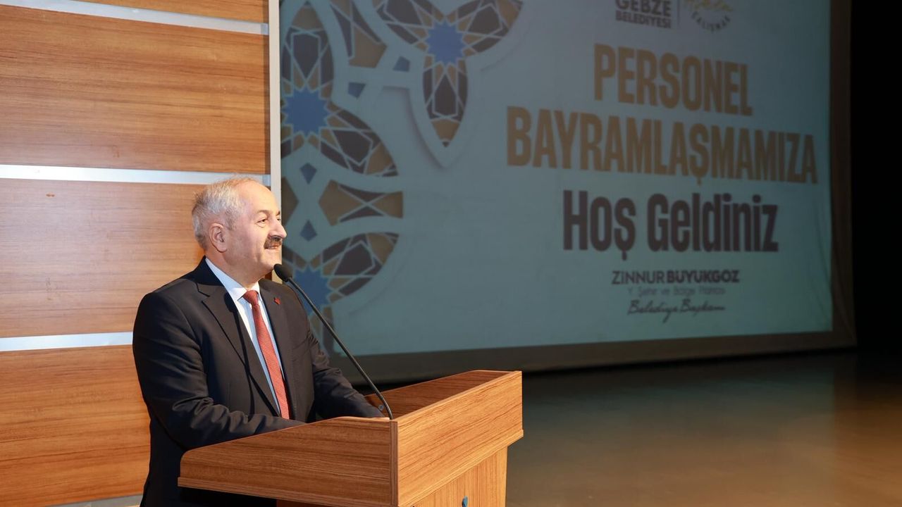 Gebze’de birlik mesajı: Belediye personeli bayram kutlamasında buluştu