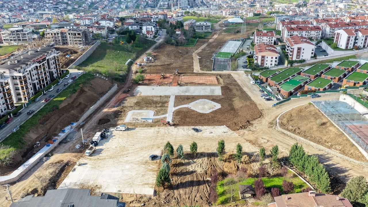 Estetiğin Doğayla Bütünleştiği Yeşilyurt Millet Bahçesi Şekilleniyor