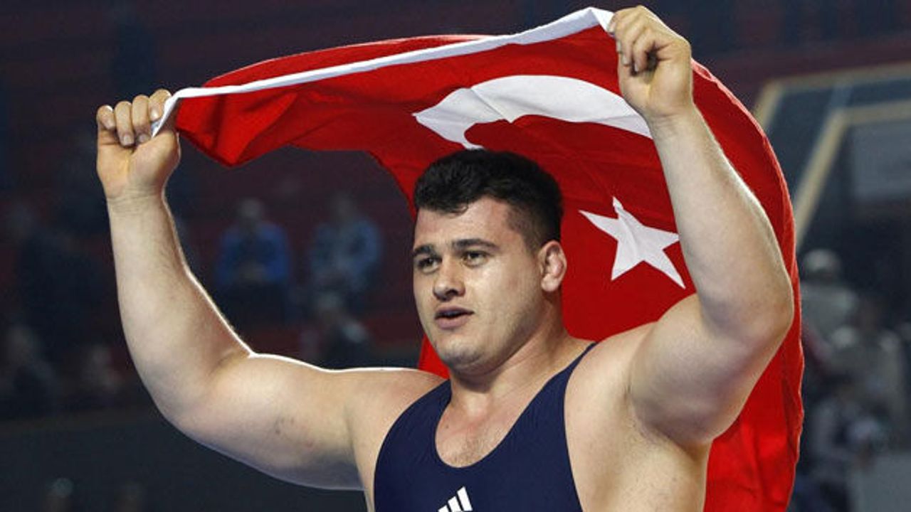 Rıza Kayaalp Avrupa Şampiyonası için rekor hedefini açıkladı