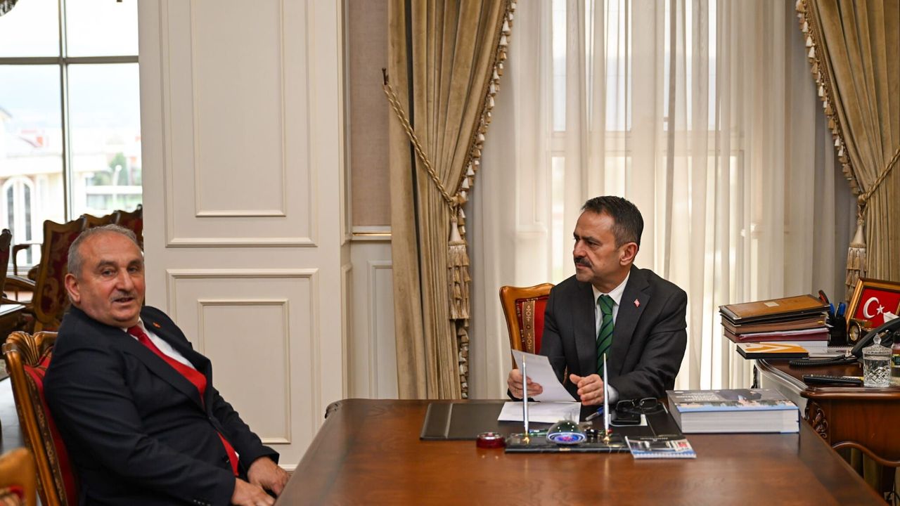 Kandıra Muhtarlar Derneği Başkanı Horos, Vali İlhami Aktaş’ı Ziyaret Etti