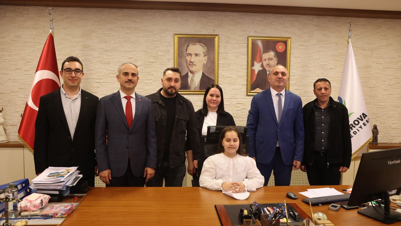 Çayırova Belediye Başkanı Bünyamin Çiftçi Koltuğunu Hira Aydın’a Devretti