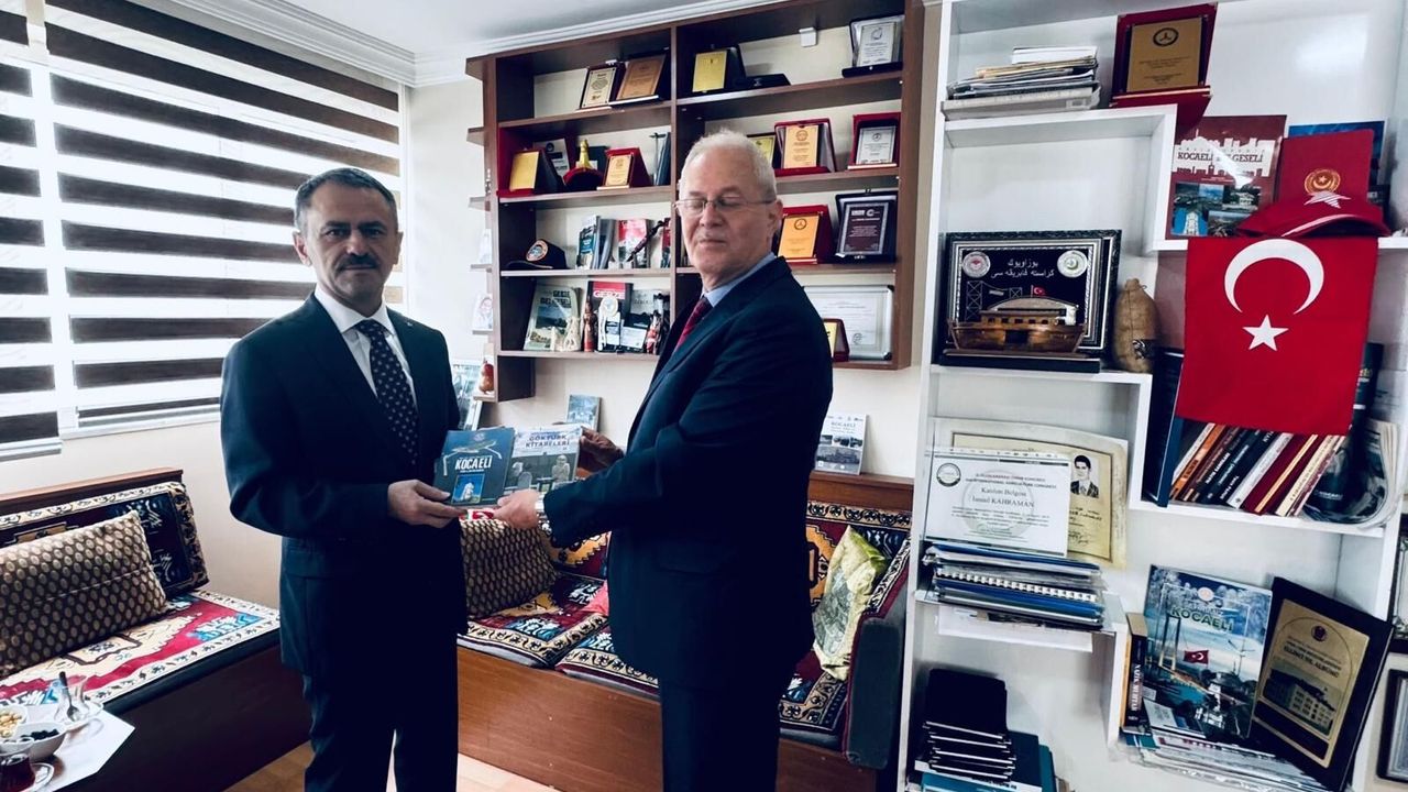 Vali İlhami Aktaş İKTAV Arşivine Gebze'de Ziyaret Gerçekleşti