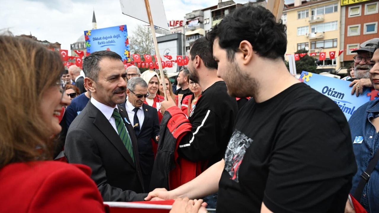 Vali İlhami Aktaş, Otizm Farkındalık Yürüyüşüne Katıldı
