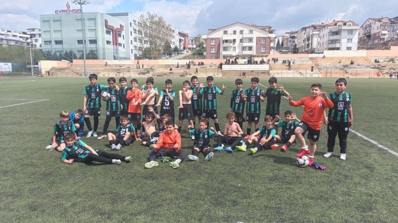 Başiskele’nin Yıldızları Durdurulamıyor: U-11 Ligi’nde 4’te 4