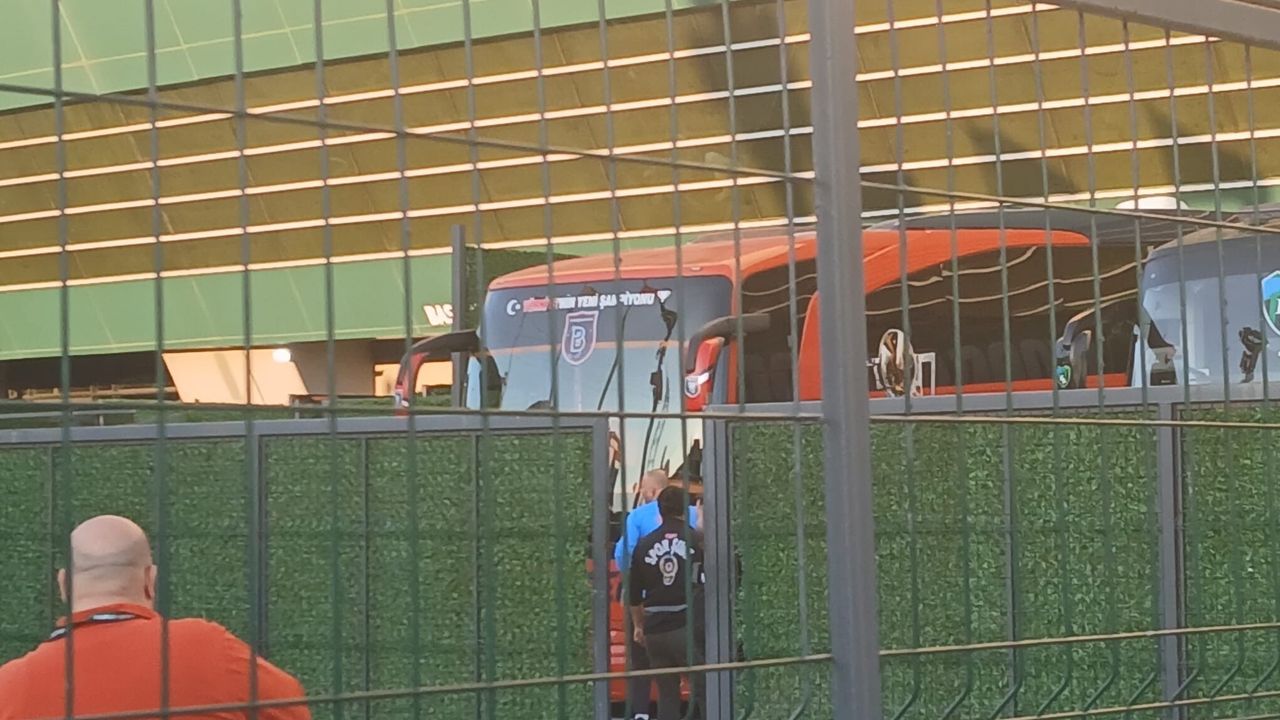 Rakip Başakşehir, Turka Kocaeli Stadı’na Giriş Yaptı!