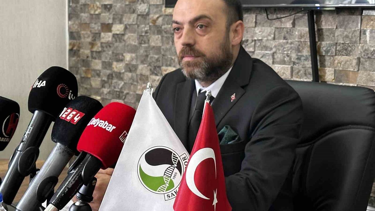 Enes Zengin: 'Biz bir enkaz aldık'