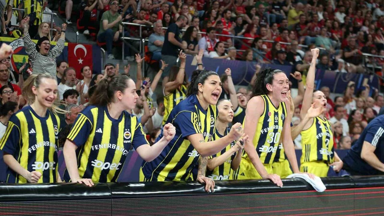 Kadınlar Euroleague'de 3. kez şampiyon Fenerbahçe
