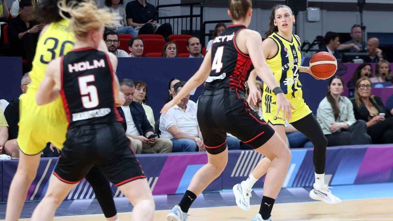 Kadınlar Euroleague'de Fenerbahçe 7. kez finalde
