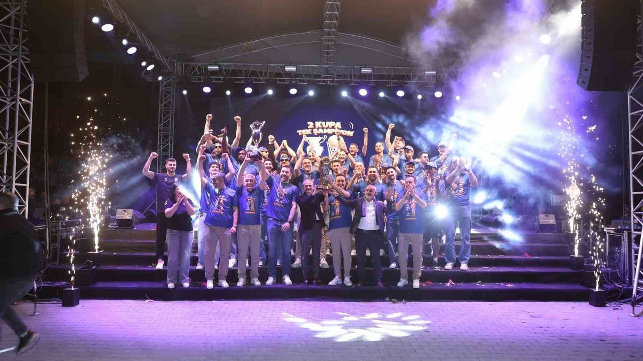 Potada Zaferin Adı: Çayırova Belediyesi Süper Lig’de!