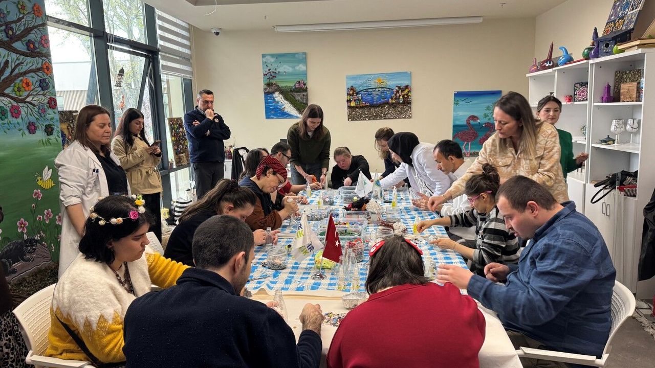 Kocaeli’de "Sıfır Atık" Seferberliği: Cam Atıklar Gonca’da Sanata Dönüştü