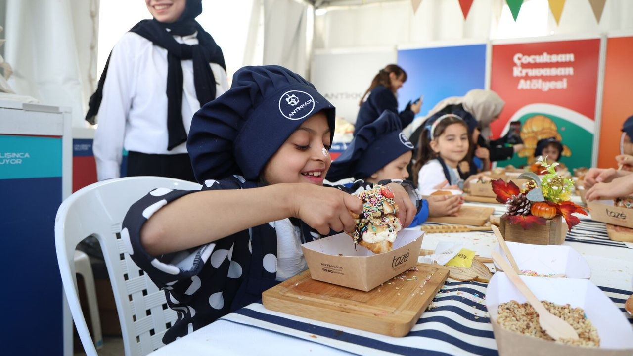 Büyükşehir’in 23 Nisan şenliği’nde yok yok