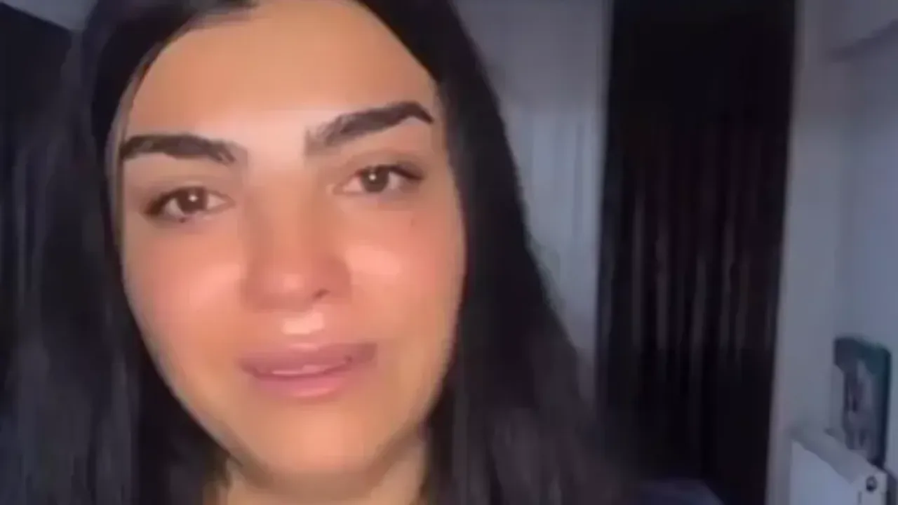 TikTok Fenomeni Canlı Yayında Tartıştığı Kişiyi Bıçakladı