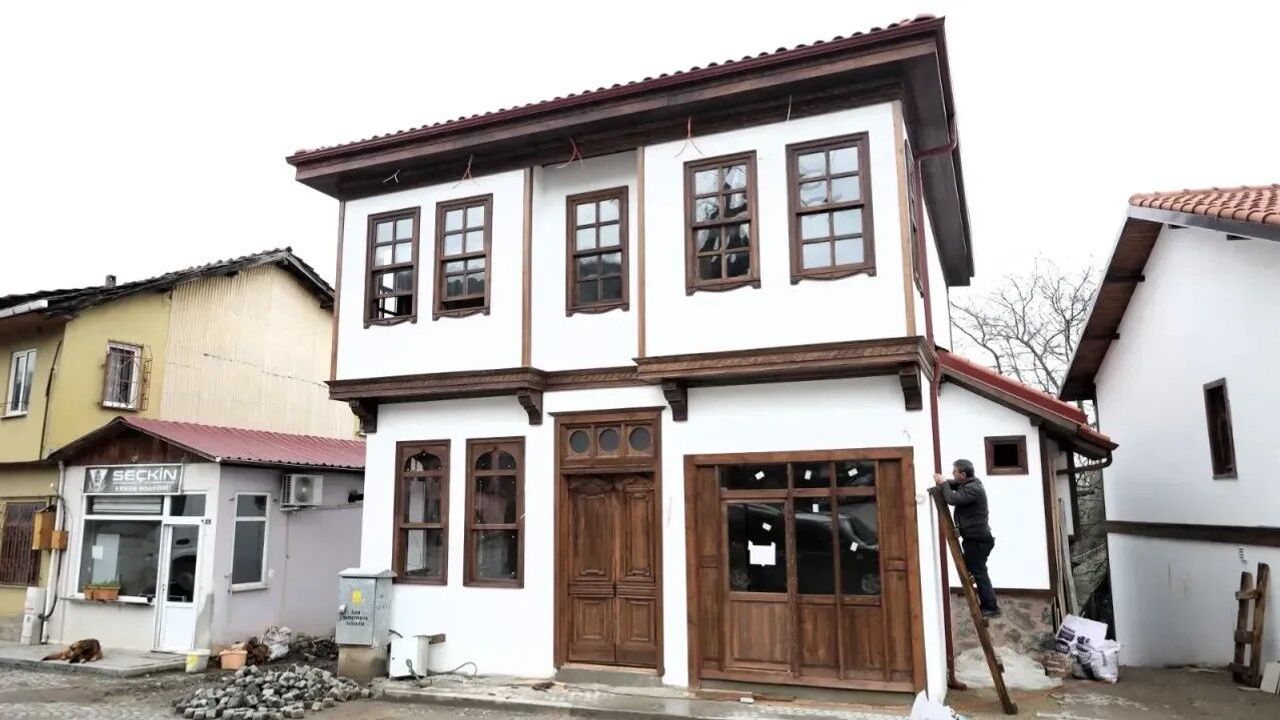 Gölcük'te Tarih Yeniden Canlanıyor: 100 Yıllık Miras Gün Sayıyor