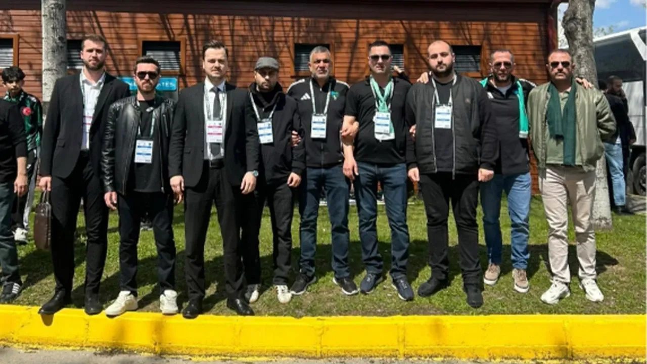 Kocaelispor Taraftarı Yalnız Değil: Avukatlar Deplasman Tribününde Nöbette