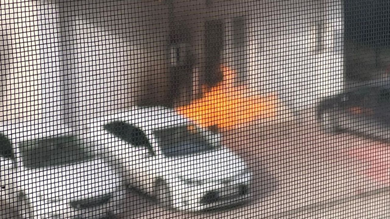 İzmit’te Doğal Gaz Patlaması Paniğe Neden Oldu: Alevler Park Halindeki Otomobile Sıçradı