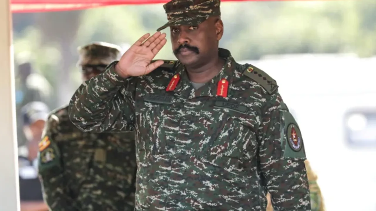 Uganda Genelkurmay Başkanı'ndan Tepki Çeken Paylaşımlar