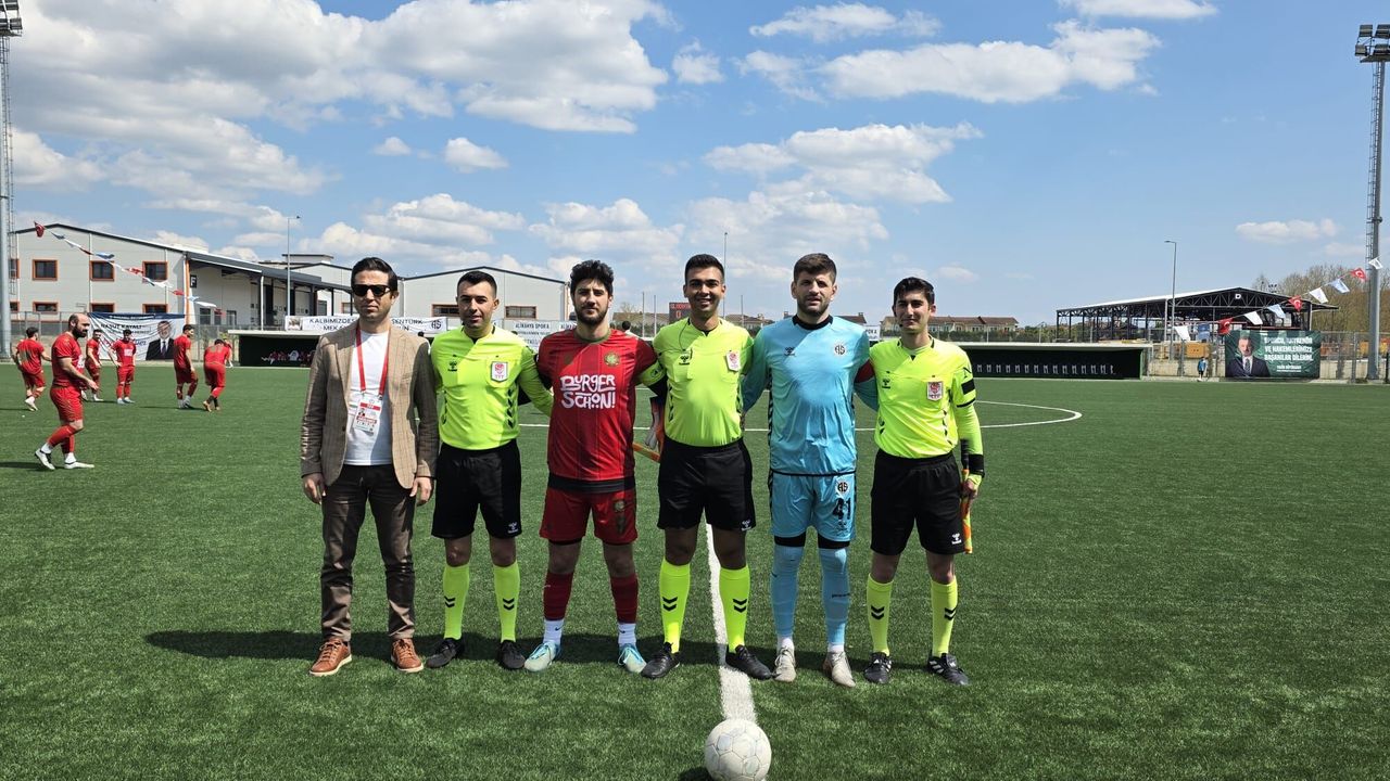 Gölcük’te Karasu Şoku! Lider Kendi Evinde 3 Golle Yıkıldı