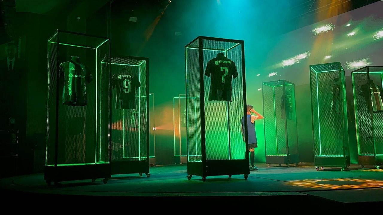 Kocaelispor’un 60. Yılında Duygusal Gece: "Efsane Forma" Tiyatrosu Sahnelendi