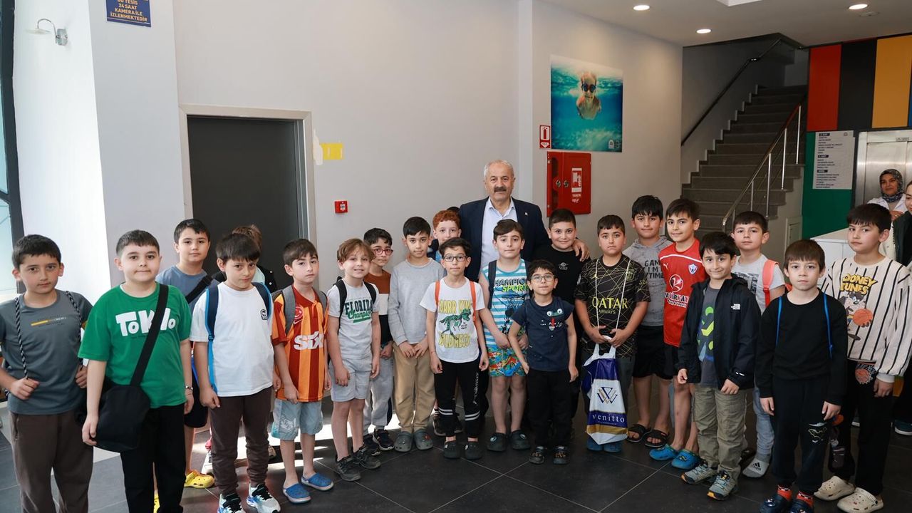 Gebze’nin Geleceği Havuzda Şekilleniyor: Başkan Büyükgöz Çalışmaları Takip Etti