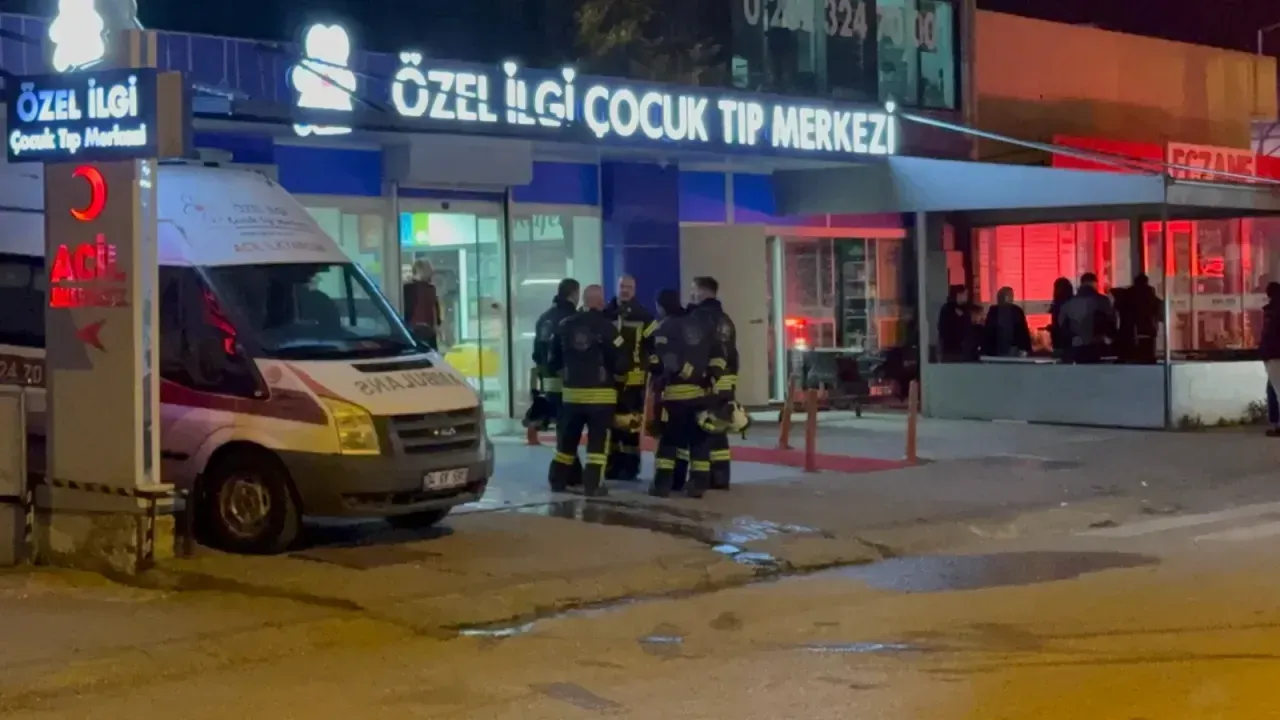 İzmit’te Hastanede Korkutan Yangın: Özel İlgi Çocuk Tıp Merkezi Tahliye Edildi