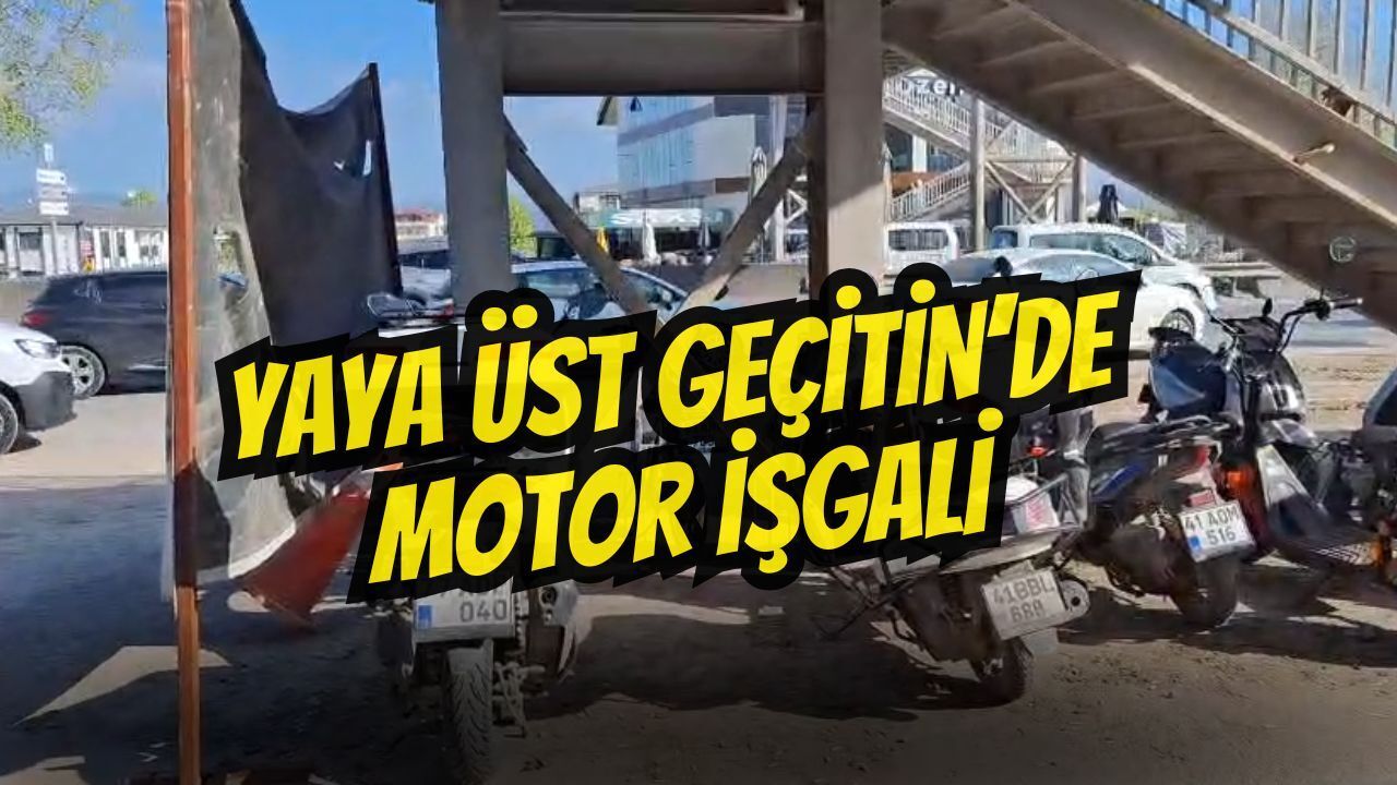 Yaya Üstgeçidinde Motosiklet İşgali: Vatandaşlar Geçiş Yapamıyor