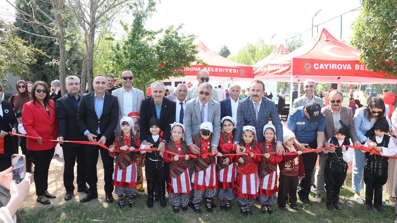 Çayırova’da Dijital Dünyaya İnat Geleneksel Şölen: Çağdaşkent Mesire Alanı’nda Çocuk Sesleri Yankılandı!