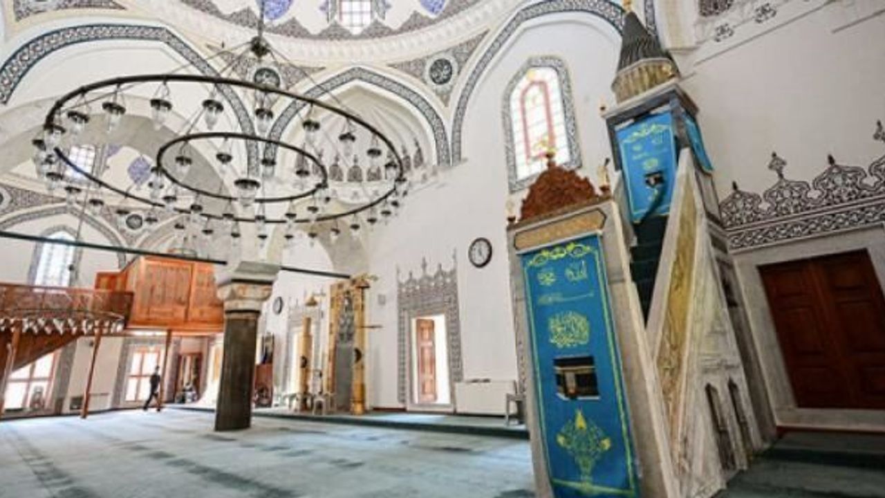 Diyanet Cuma Hutbesinde 1 Mayıs Mesajı Verdi: Alın Teri İçin Uyarılar Peş Peşe Geldi