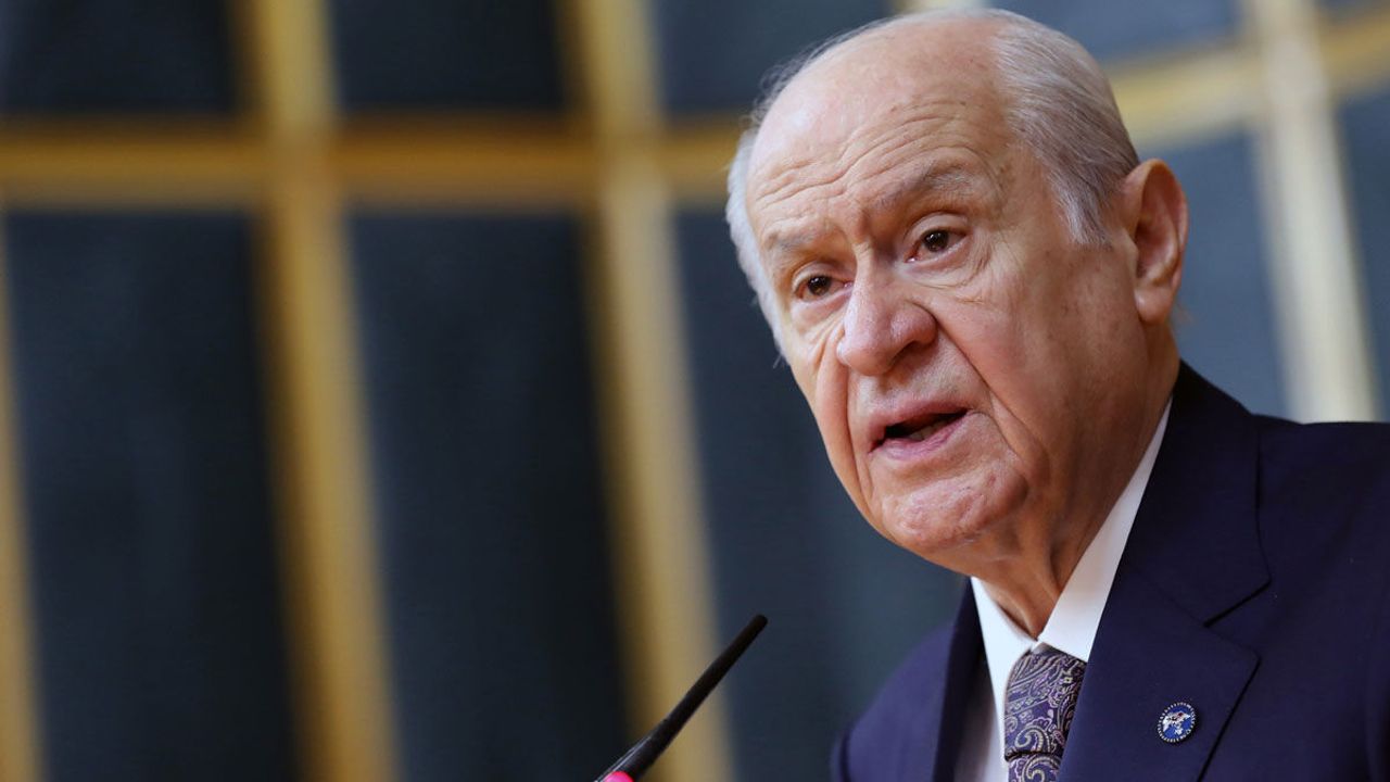 Devlet Bahçeli Amedspor'u Tebrik Etti