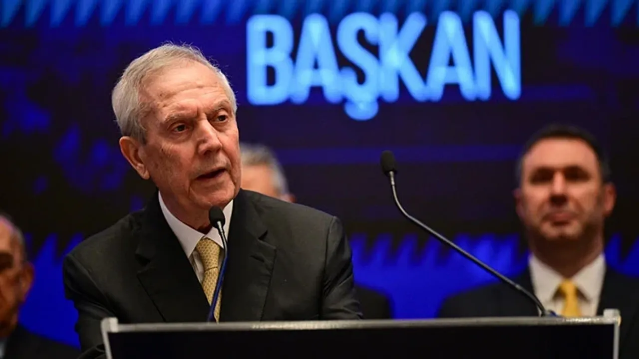 Aziz Yıldırım'dan canlı yayında teknik direktör açıklaması