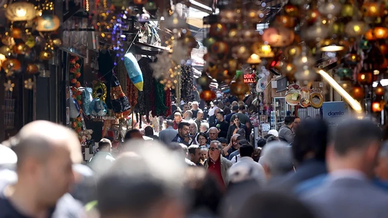 Kurban Bayramı öncesi çarşı pazarda yoğunluk arttı! En çok o ürün satıyor