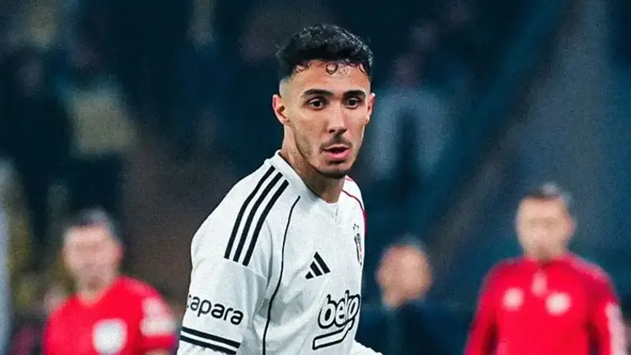 Beşiktaş’ta Emirhan Topçu Alarmı! Fransız Devi Çift Haneli Teklifle Geliyor