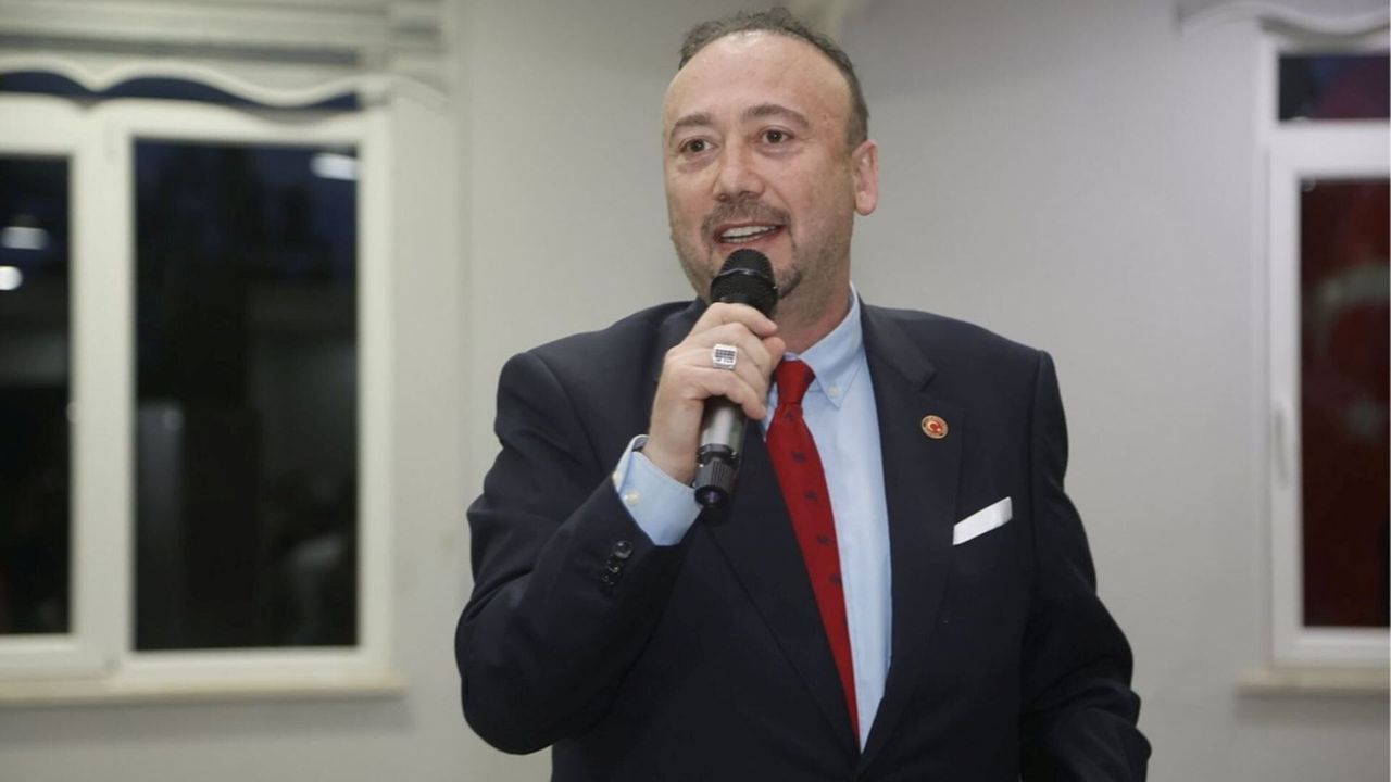 Özkan Yalım Kimdir? CHP'den İhraç Mı Edildi?