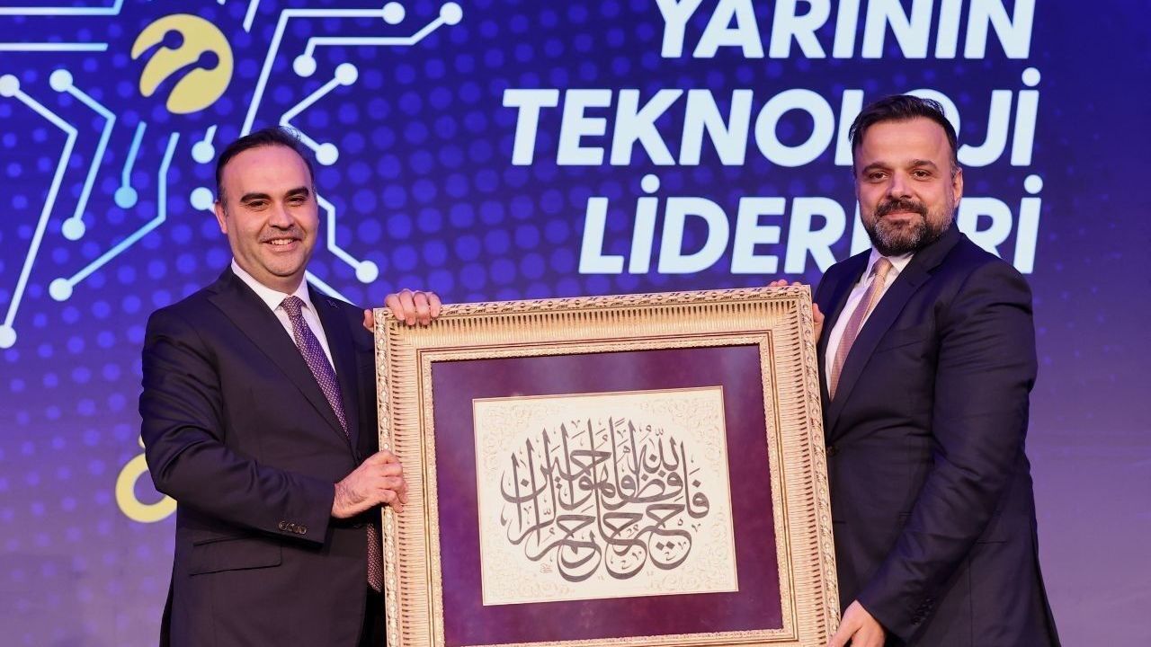 Bakan Kacır: ''Teknoloji girişimlerinin sermayesi akıl sermayesidir''