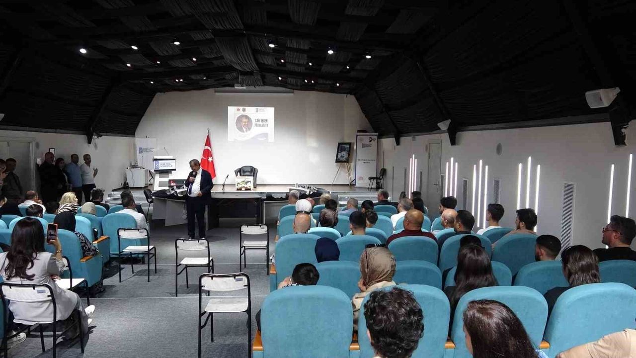 Denetimli Serbestlik Müdürlüğü'nden çocuklara ve ailelere anlamlı seminer: 'Aile bizim sığınağımız ve kalemizdir'