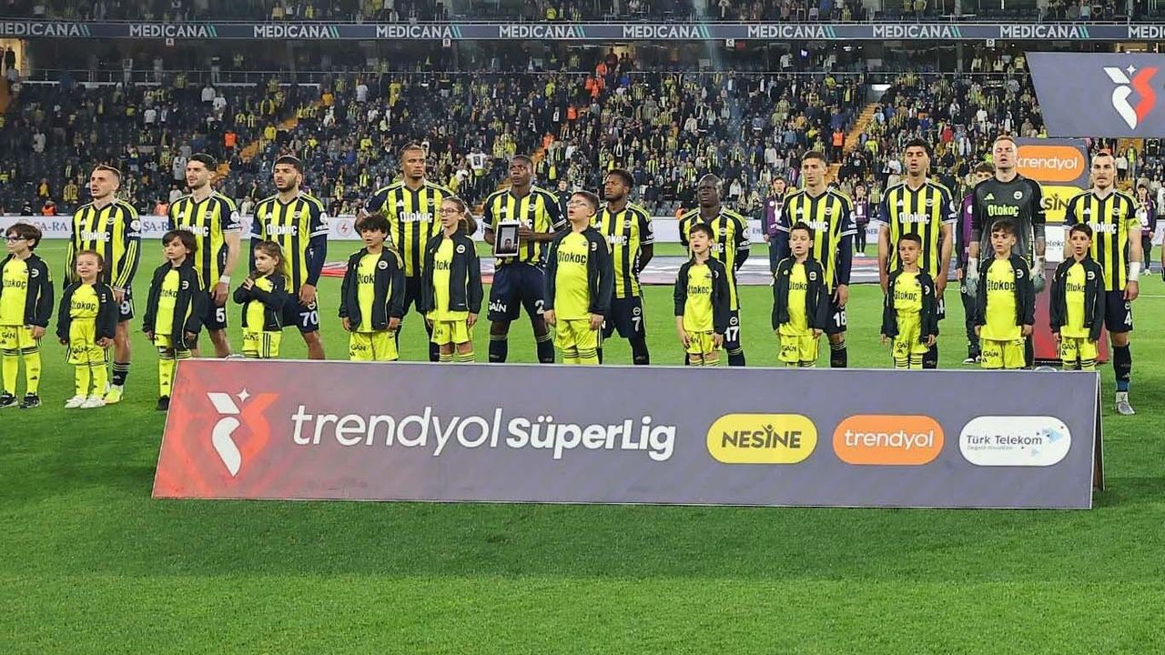 Fenerbahçe, ligde 11. beraberliğini aldı