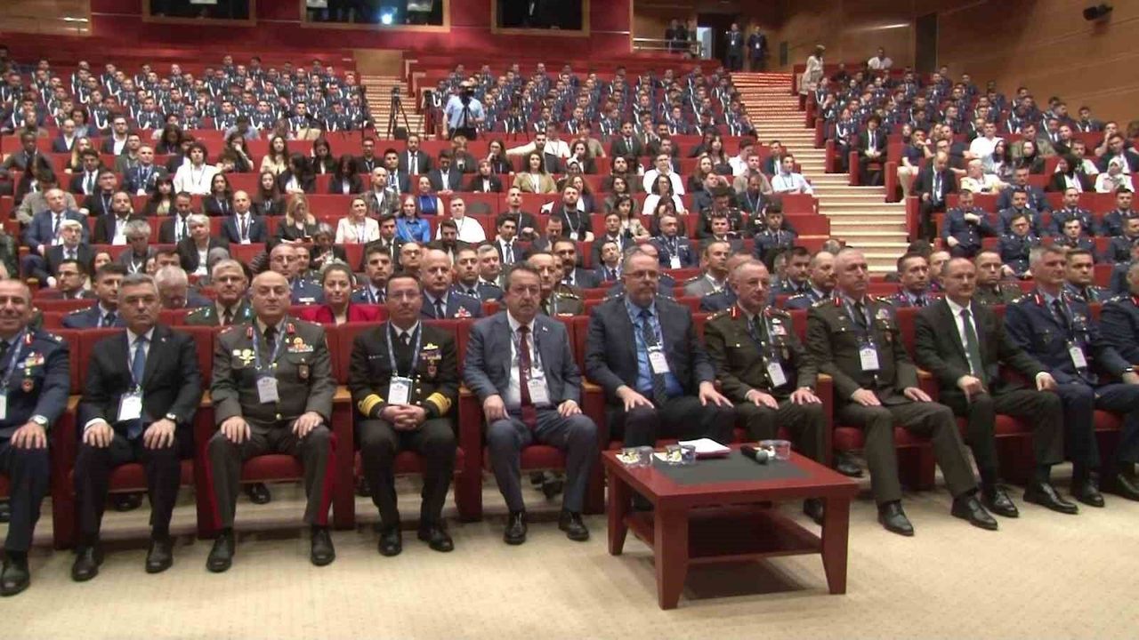 İstanbul'da 11. Havacılık ve uzay teknolojileri konferansı başladı