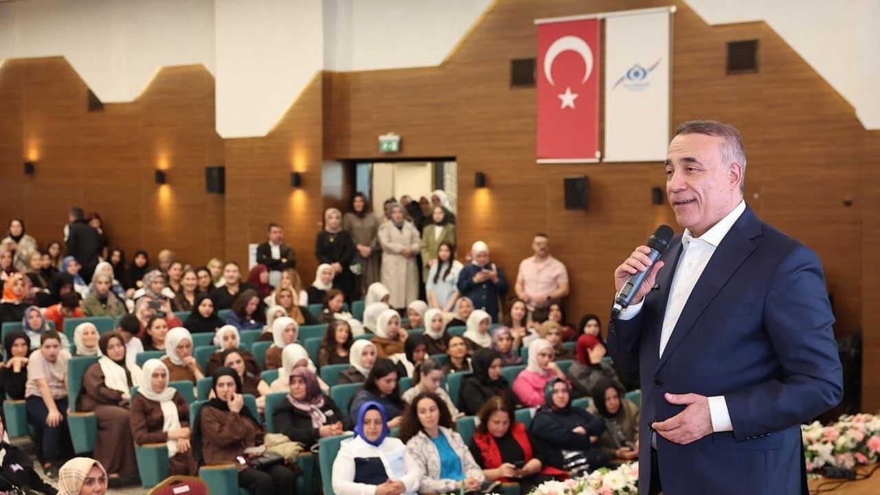 Kadınlardan 'Zamana İz Bırakan Eserler' Sergisi