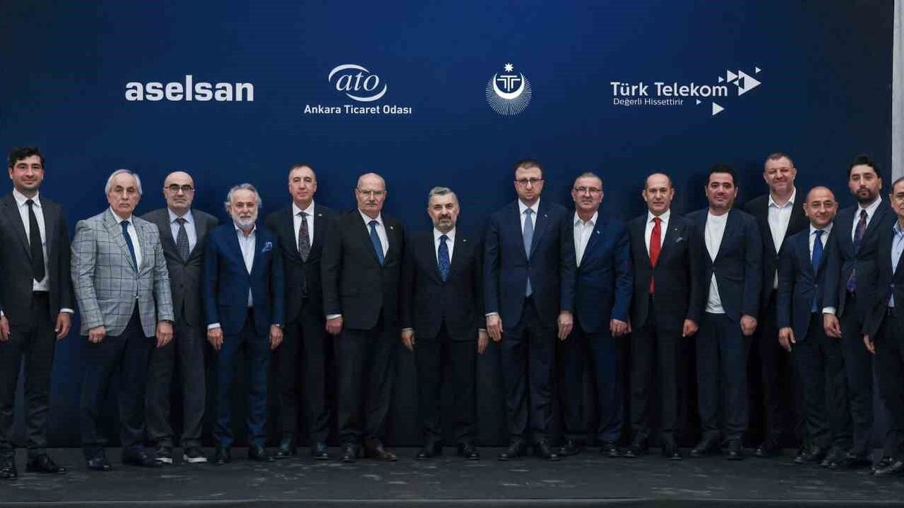 Türk Telekom CEO'su Şahin: 'Yerli ve milli haberleşme cihazı üretimi kırmızı çizgimizdir'