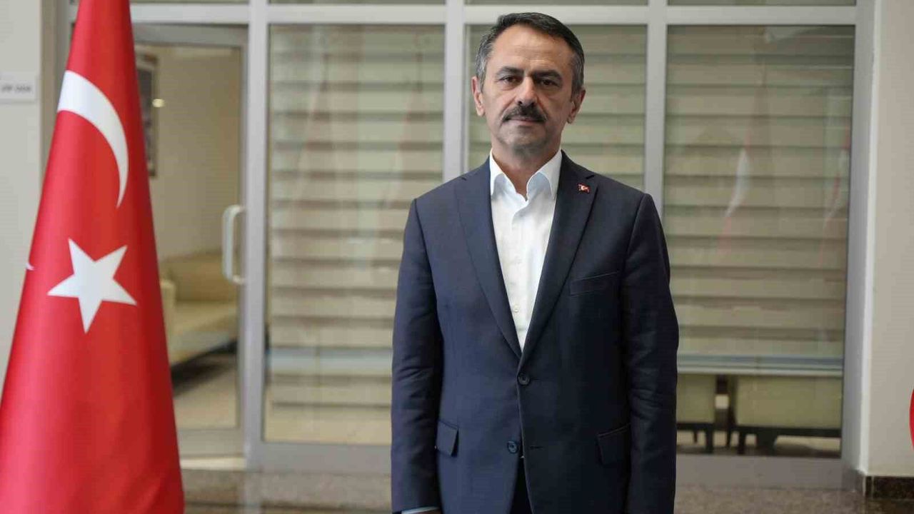Vali Aktaş, kamu personeliyle bayramlaştı: 'Ekipler 9 gün boyunca sahada olacak'