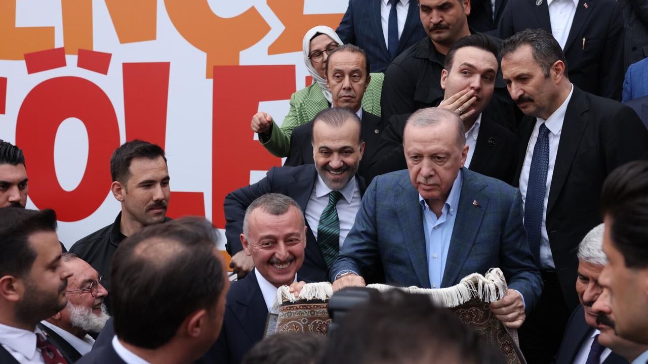 Cumhurbaşkanı Erdoğan’dan Kocaelispor Müzesi’ne Anlamlı Destek: Tarihi Formayı İmzaladı!
