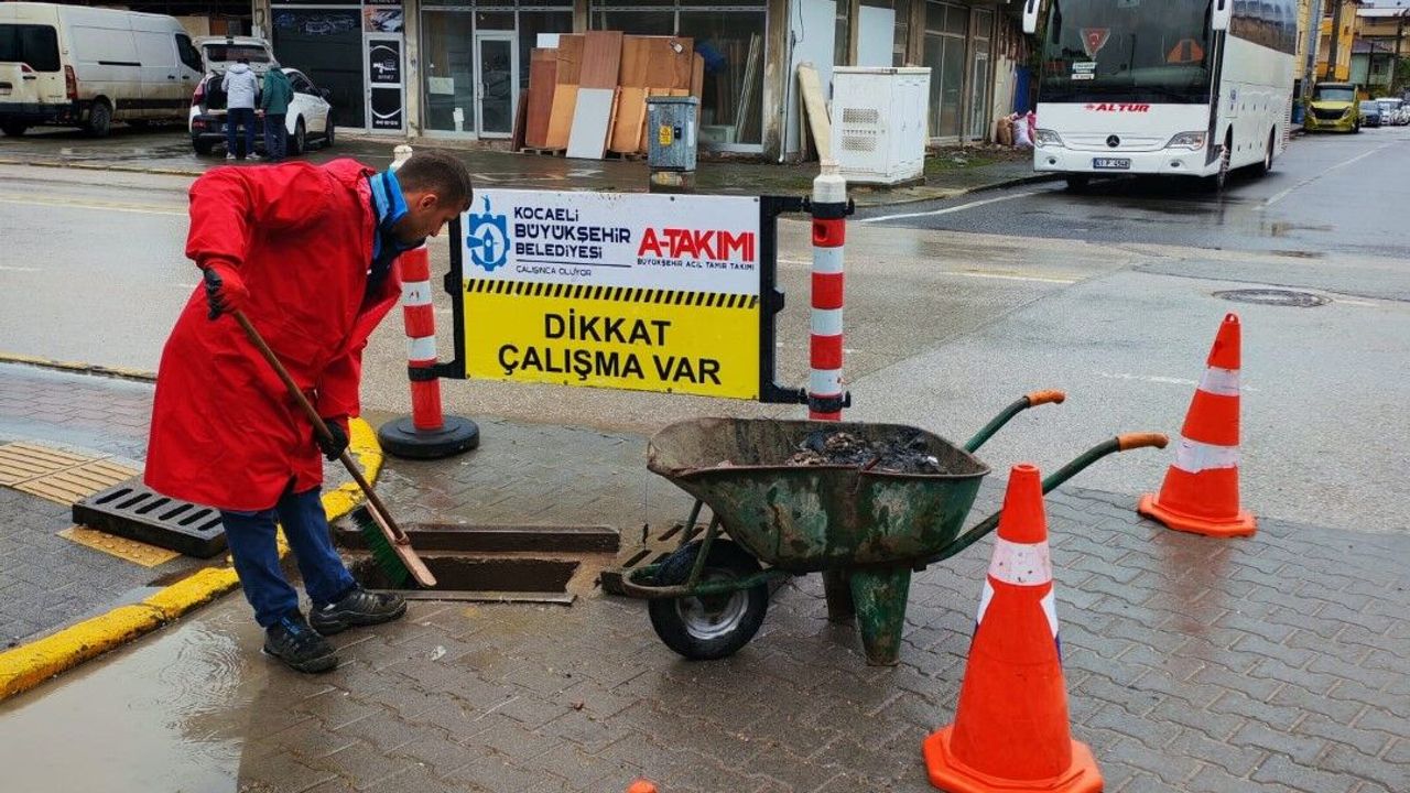 Büyükşehir A Takımı Dur Durak Bilmiyor: Hafta Sonu Mesaisiyle Kent Yeni Haftaya Hazırlandı