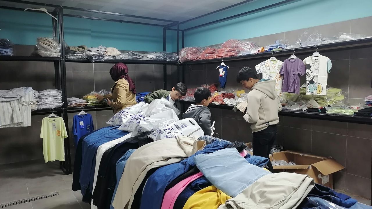 Dilovası Belediyesi'nden Anlamlı Kurban Bayramı Desteği: Yetim ve İhtiyaç Sahibi Yüzler Güldü