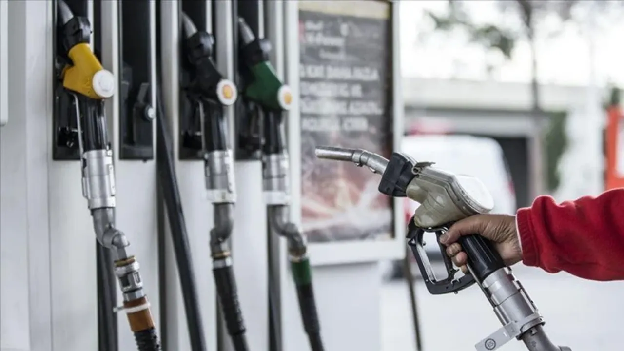 Benzin ve motorin fiyatlarında tabelalar değişti! İşte 9 Mayıs 2026 akaryakıt fiyatları