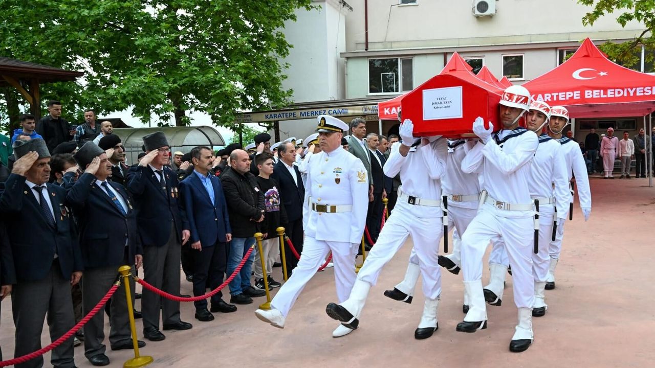 Vali Aktaş, Kıbrıs Gazisi İsmail Eren’in Cenaze Törenine Katıldı
