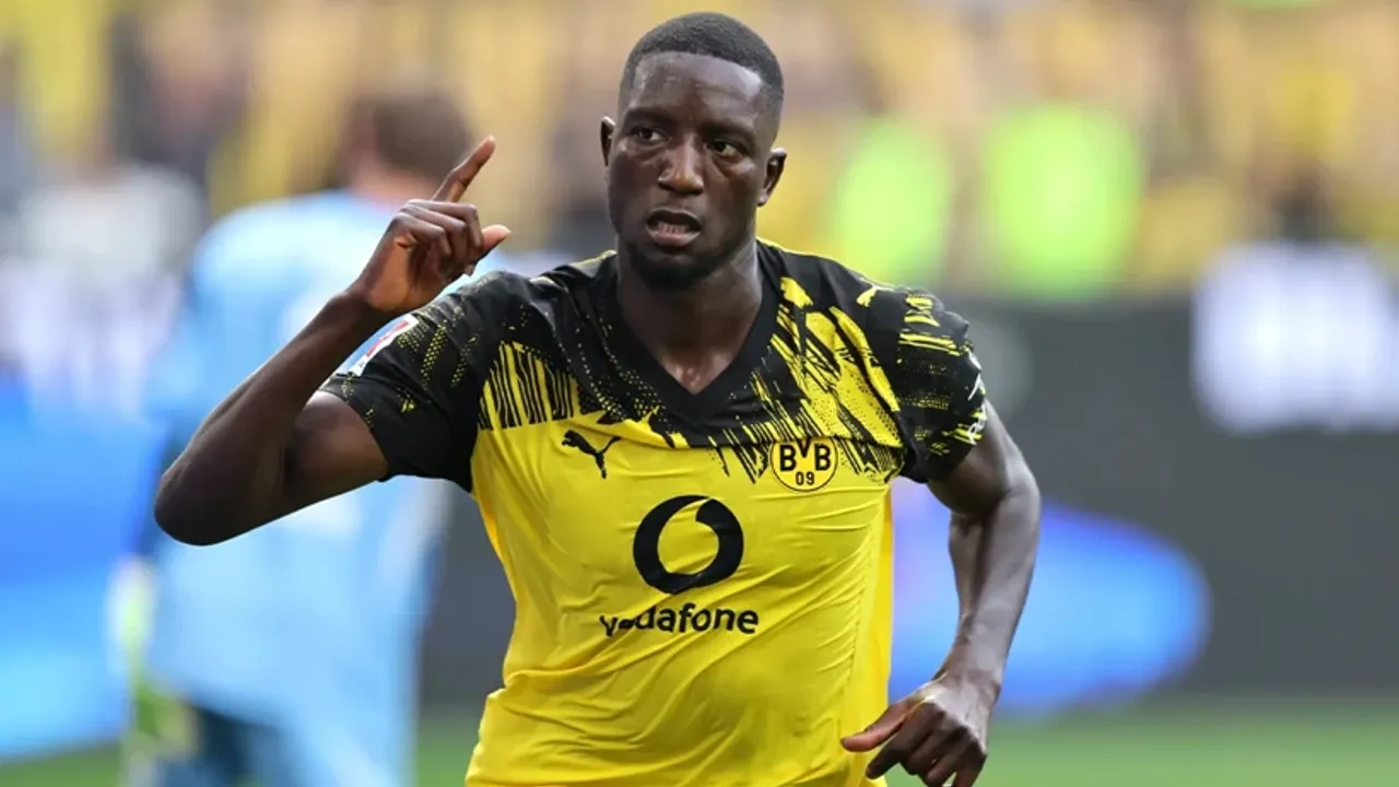 Fenerbahçe'de dev golcü hamlesi! Transfer bir imzaya kaldı