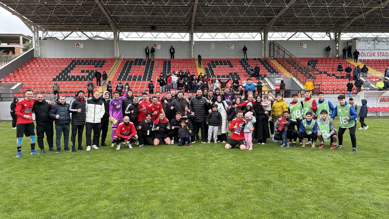 Gölcükspor Normal Sezonu Galibiyetle Kapattı: Hedef 3. Lig!