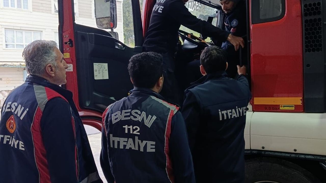 Kocaeli İtfaiyesi Tecrübesini Paylaştı: Adıyaman Besni İtfaiyesi’ne Dev Eğitim!